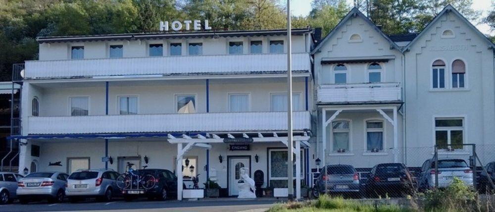 Fachbach Star Hotel מראה חיצוני תמונה
