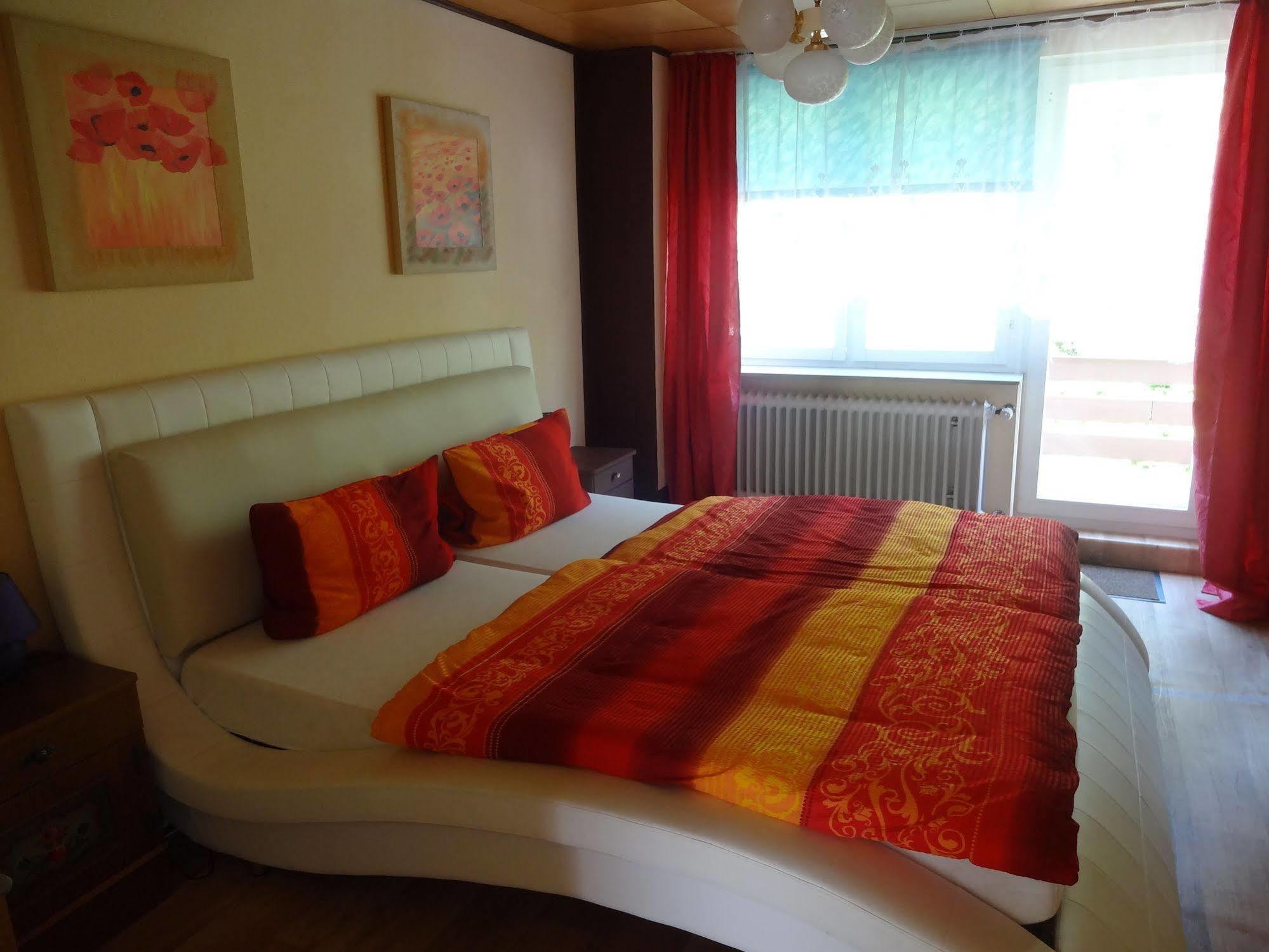 Fachbach Star Hotel מראה חיצוני תמונה