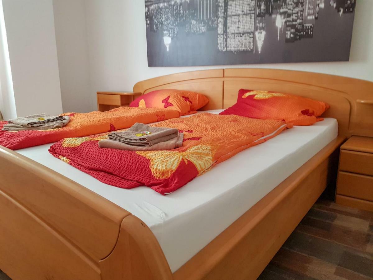 Fachbach Star Hotel מראה חיצוני תמונה